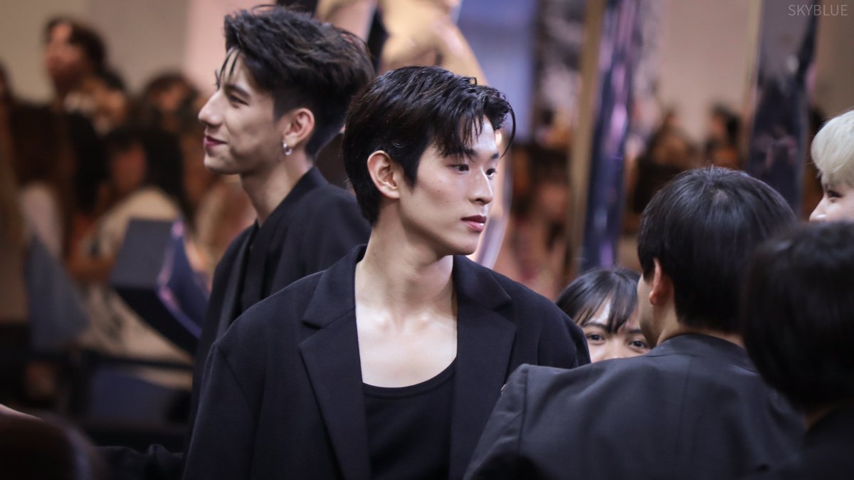 สันกรามคมบาดใจมาก

#bbrightnapon 
#MYSLFNoMatterWhat
#YSLBEAUTYTH