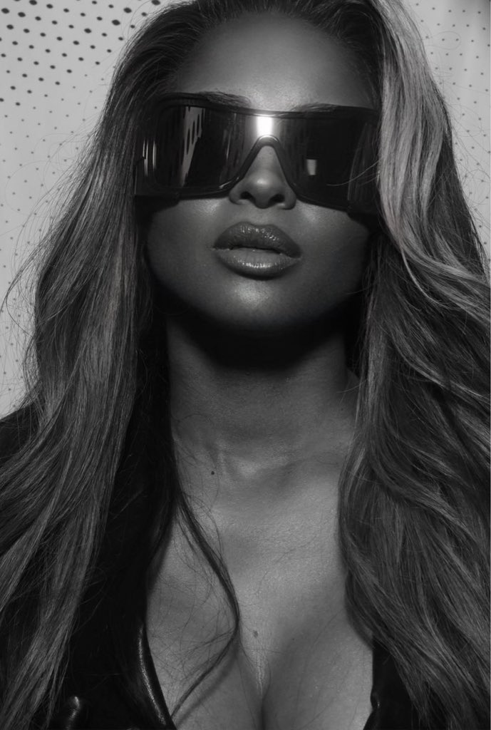 ciara's tweet image. Mom and Dad….Parents Night 🖤