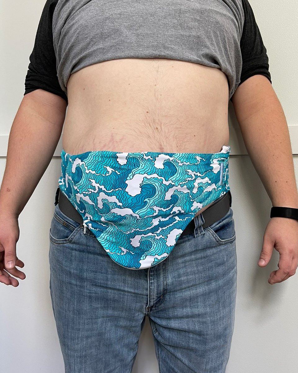 stealthbelt's tweet photo. Have you seen our newest Stealth Belt prints?! Swipe through to check out all the awesome! 😎

1 - Crazy Waves Print
2 - Leopard Hibiscus Print
3 - Wild Safari Print

Which one is your favorite? Let us know in the comments!

#ostomy #ostomybag #ostomylife #ostomyawareness #stoma https://t.co/CUZj1M13iw