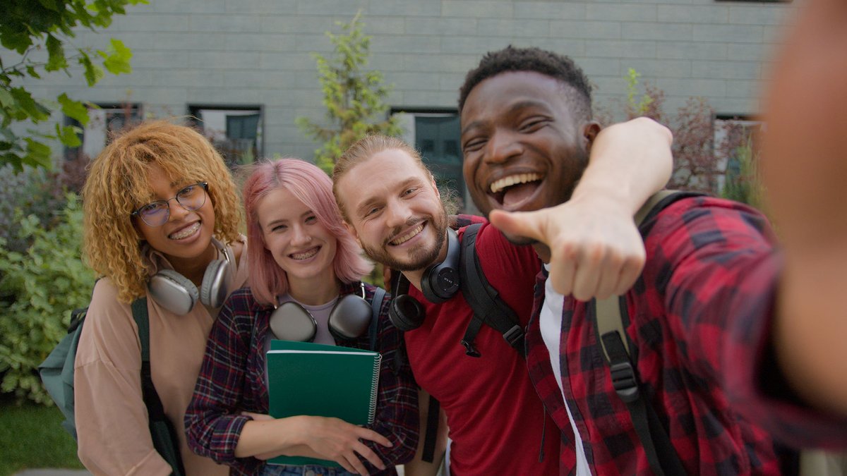 Everyone deserves access to mental health support.

That's why CIHR and partners are investing in research to improve youth mental health and substance use services in Canada through the Integrated Youth Services Network!
 
cihr-irsc.gc.ca/e/52912.html
 
#BellLetsTalk