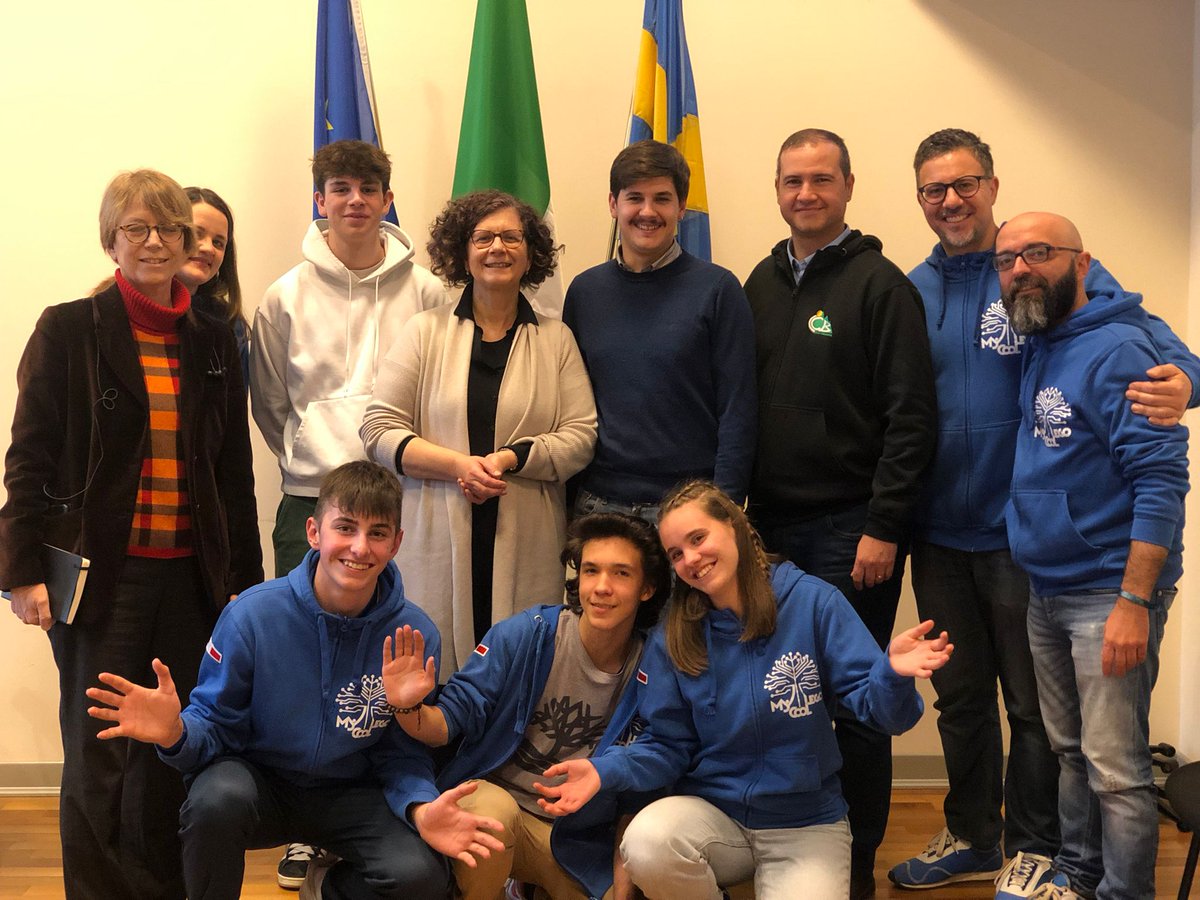 MyCollego's tweet photo. Grazie gli Assessori del #ComuneVerona per questo incontro e per il supporto ai nostri ragazzi. 
#IMAGO Verona è un progetto di Mixed Reality che farà strada.  https://t.co/84V3RVccns https://t.co/G5cX04krPr