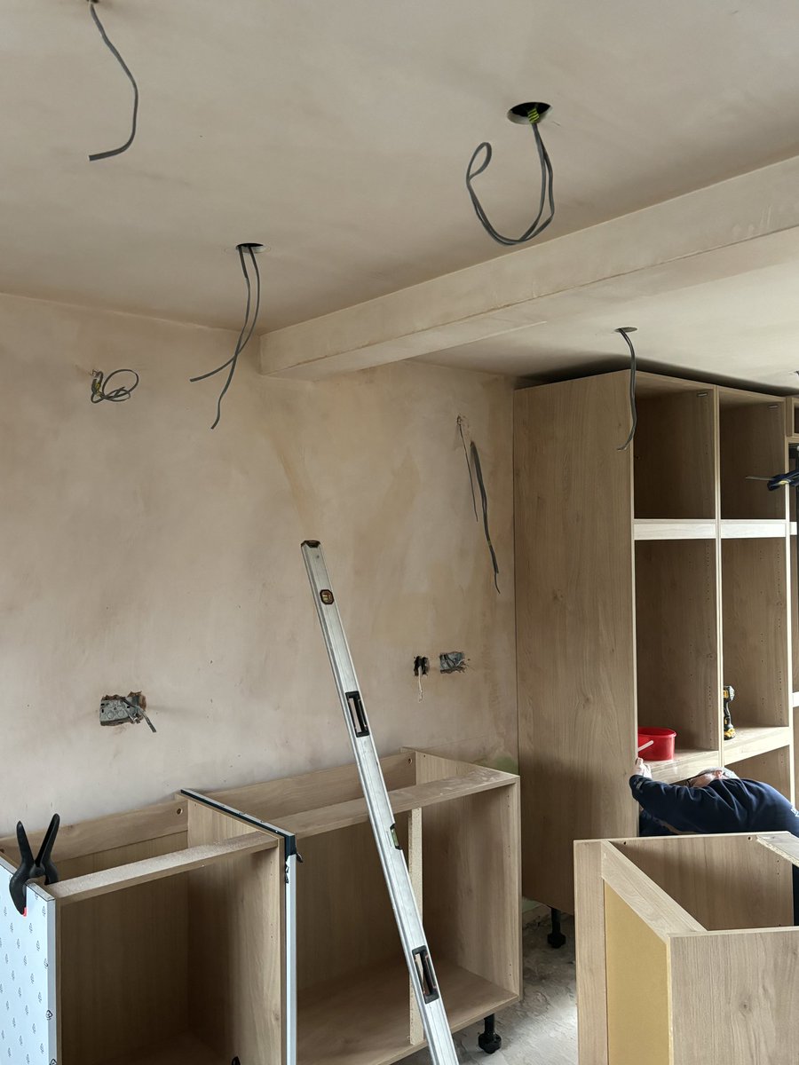 Update on irate customer, she conceded and admitted that I do in-fact know what I’m doing and she’s happy for me to continue…. Why thank you Mrs Customer 🙄 
<a href="/Monty_Electrics/">Monty Electrics</a> <a href="/BrumElectrician/">Birmingham Electrician</a> <a href="/ArtElectrics/">Artisan Electrics</a> <a href="/electrician_247/">Mark Allison</a>