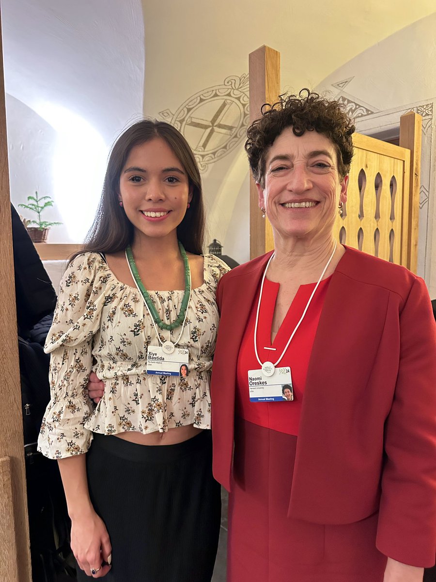 Xiye Bastida (@xiyebastida) on Twitter photo I’ve been reading <a href="/NaomiOreskes/">NaomiOreskes</a> to reference climate science and communication for almost 4 years!! Meeting her was a true honor 🙌 I’ve been reading <a href="/NaomiOreskes/">NaomiOreskes</a> to reference climate science and communication for almost 4 years!! Meeting her was a true honor 🙌