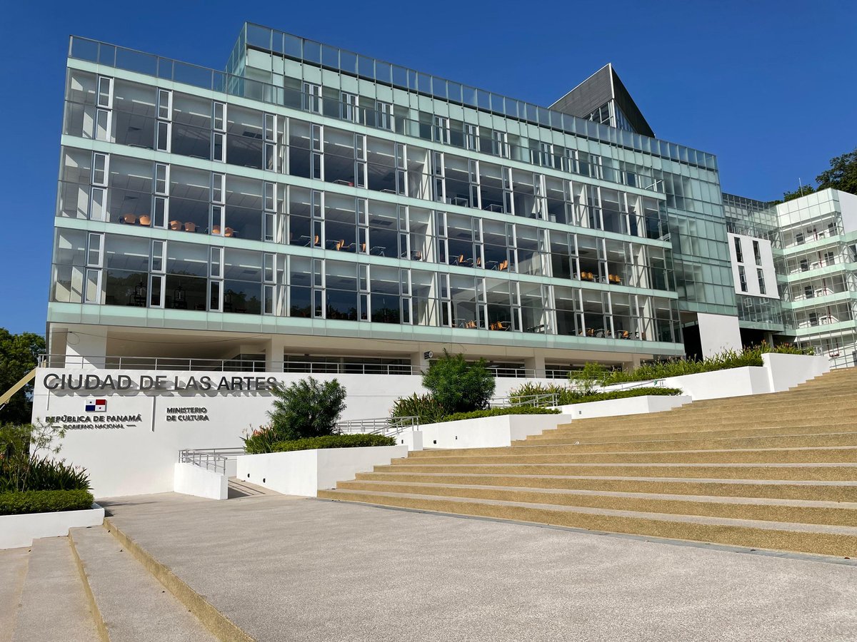 La Ciudad de las Artes marca un hito histórico cuyo influjo nos abarca a todos y, por tanto, su desenvolvimiento nos cambiará como nación. Modesto Tuñón F. 

laestrella.com.pa/opinion/column…