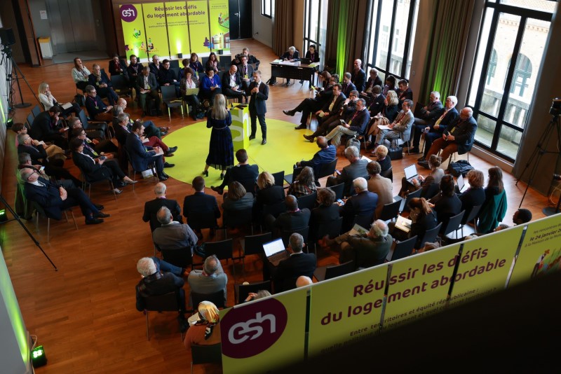 🔴Nous accompagnons cet après-midi la <a href="/FederationESH/">Fédération des ESH</a> dans la gestion des relations médias et des réseaux sociaux des Rencontres des esh dédiée au #LogementAbordable.

Un temps fort de débats en présence de tous les grands acteurs du #Logement. 🏡