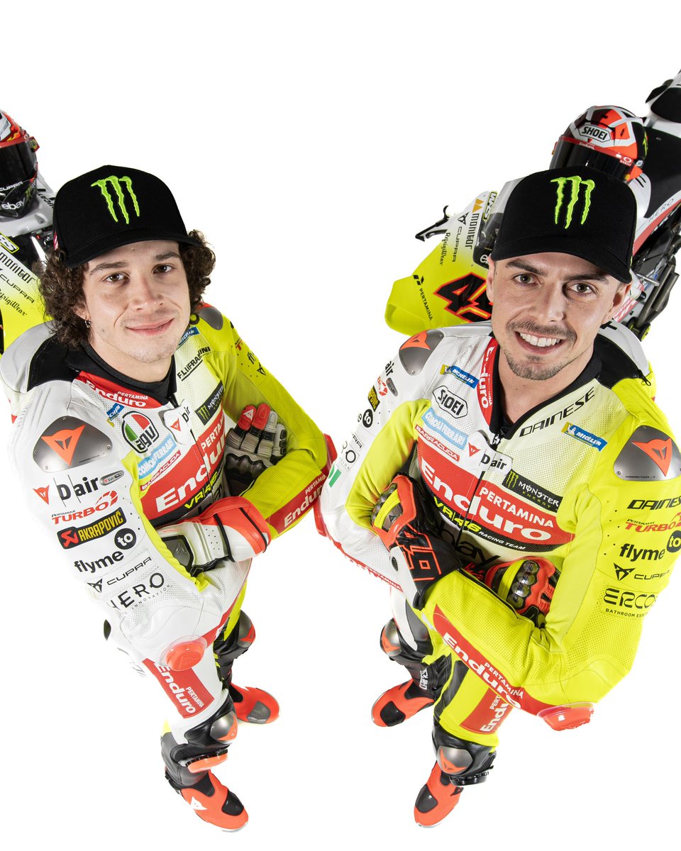 VR46RacingTeam's tweet photo. Welcome to the Fluo Stream ⚡️

Pertamina Enduro VR46 Racing Team 2024 🟡⚪️

@Marco12_B @FabioDiggia49 

#MotoGP2024 #PertaminaEnduroVR46RacingTeam #MotoGP #MB72 #Diggia49 #VR46 https://t.co/VMDiKlRqu3