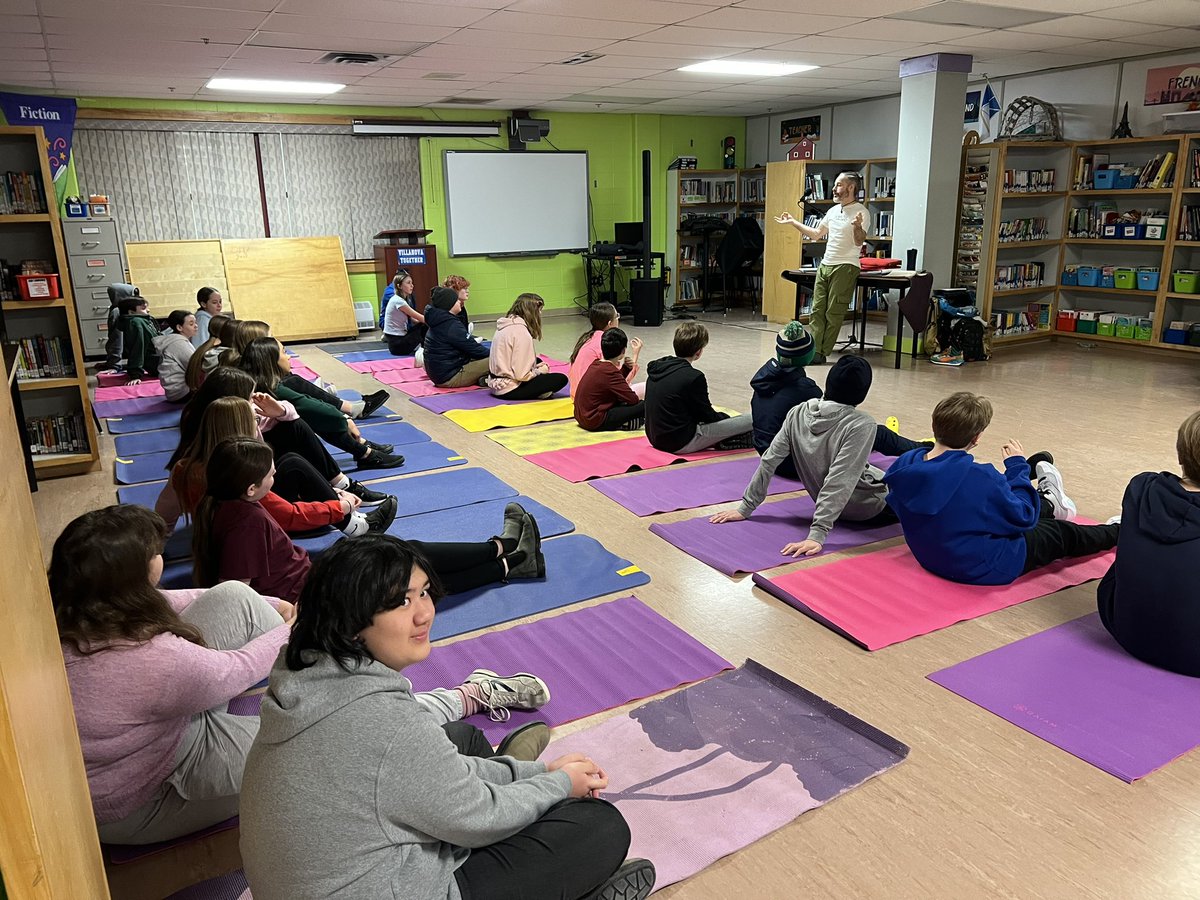 Supporting our mental health by practicing yoga and mindful meditation @VillanovaSchool #BellLetsTalkDay #MentalHealthSupport Thank you Mr Power!