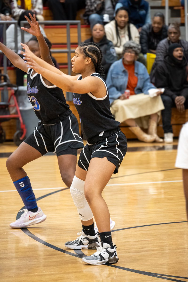 LadyLionsHoops_'s tweet photo. Check out some action shots from our County Rivalry game. https://t.co/reEd8grry4