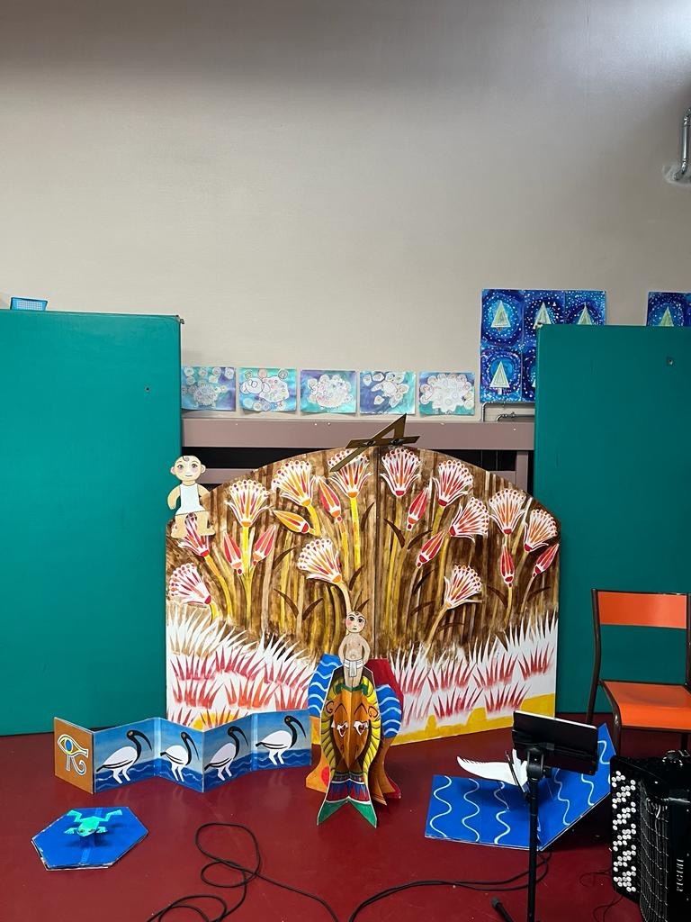 🙌 Merci à l’Atelier Lyrique de Tourcoing pour son accueil de [BABILS DU NIL] - Nouvelle production petite enfance - commande à Manon Lepauvre / avec le Centre Henri Pousseur. Musique électronique / Musique mixte de Liège 🐸 🐸