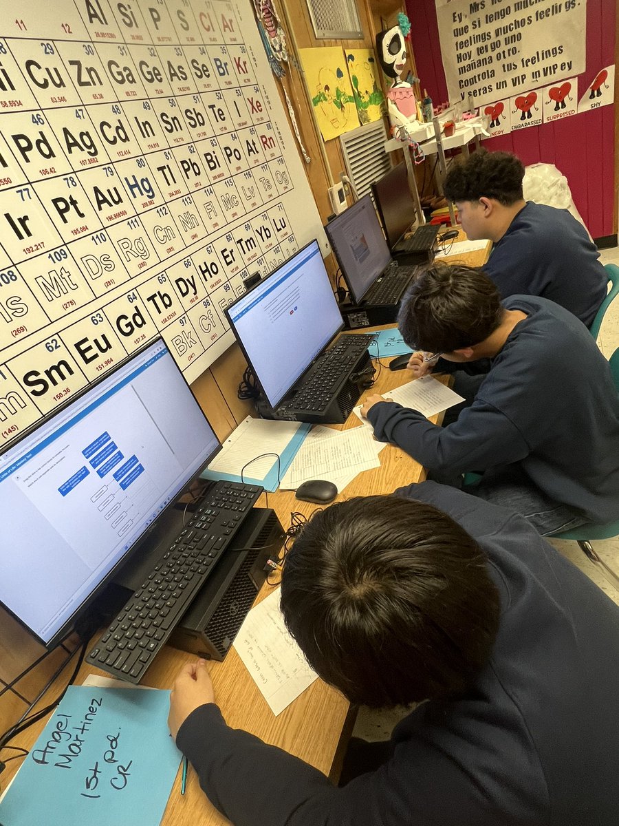 LydiaMtzDTOY's tweet photo. @IandGCenter one of our goals is that our students recover their credits using #edmentum but they are not allowed to use the internet to find their answers, in order to gain credit they take notes and use them during the test. #Motivation @gutiexfer @RichardTam93019 @McAllenISD https://t.co/VUhzTCz3QV