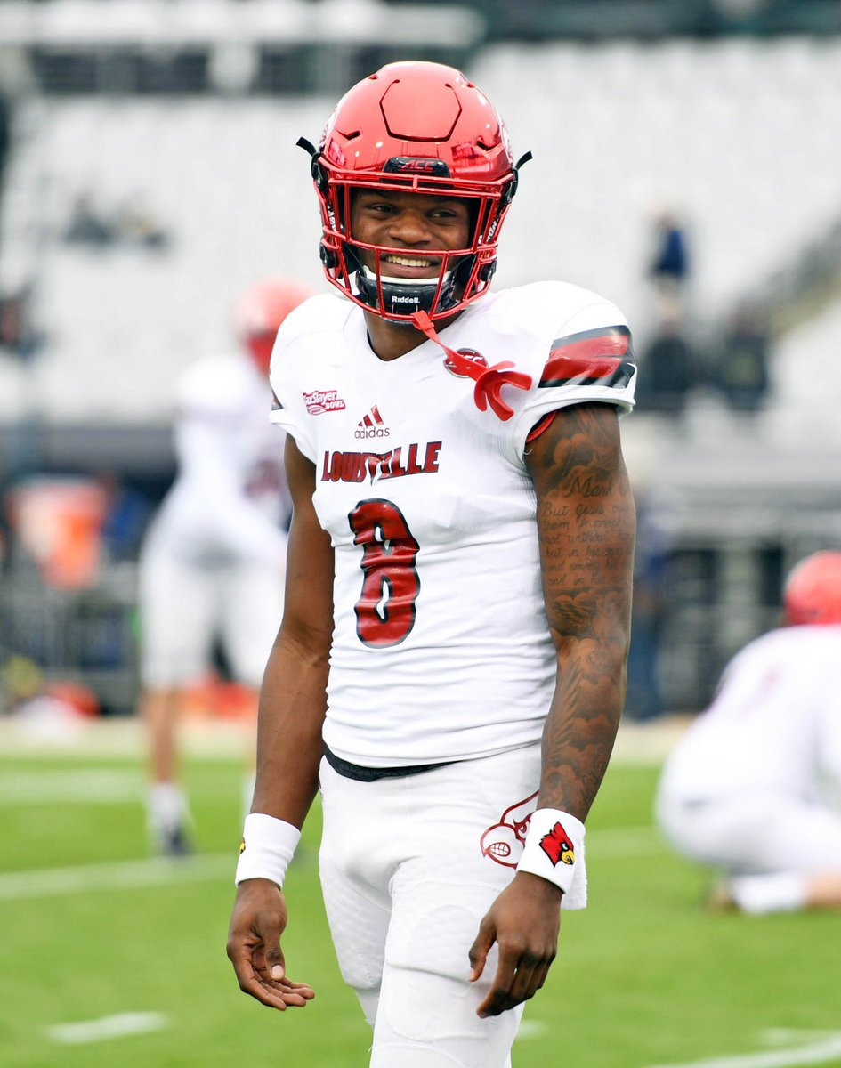 #AGTG WOW !! Extremely blessed to receive an Offer from the University of Louisville <a href="/coachjhova/">COACH HOVA</a> 🔴⚫️
<a href="/LouisvilleFB/">Louisville Football</a> <a href="/ULFBRecruiting/">Louisville FB Recruiting</a> #flyville25 <a href="/Coacheugene4/">Coach Eugene</a> <a href="/coachstubbs95/">Coach Stubbs</a> <a href="/MichaelTunsil/">Michael Tunsil</a> <a href="/JerryRecruiting/">Rising Stars</a>
