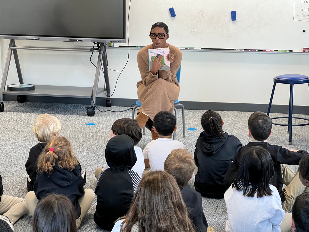 McLeanSchool's tweet photo. The Lower School Social Justice League welcomed Dr. Vanessa Aird to the Falls Road Campus to read about the life of Rosa Parks to K-2 students. This month's theme is dedicated to the Civil Rights Movement. 

#McLeanSchool https://t.co/EyOcJc1mk7