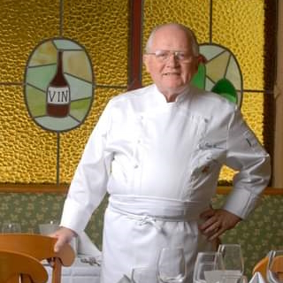 acfchefs's tweet image. As we celebrate ACF history this month, ACF Chef Thomas Recinella, CEC, AAC, profiles three iconic members including Chef Louis Perrotte, CEC, AAC, HOF in this NCR issue! Read about these chefs here:
ow.ly/qr7r50QsFSI #acfchefs #AAC #NCR