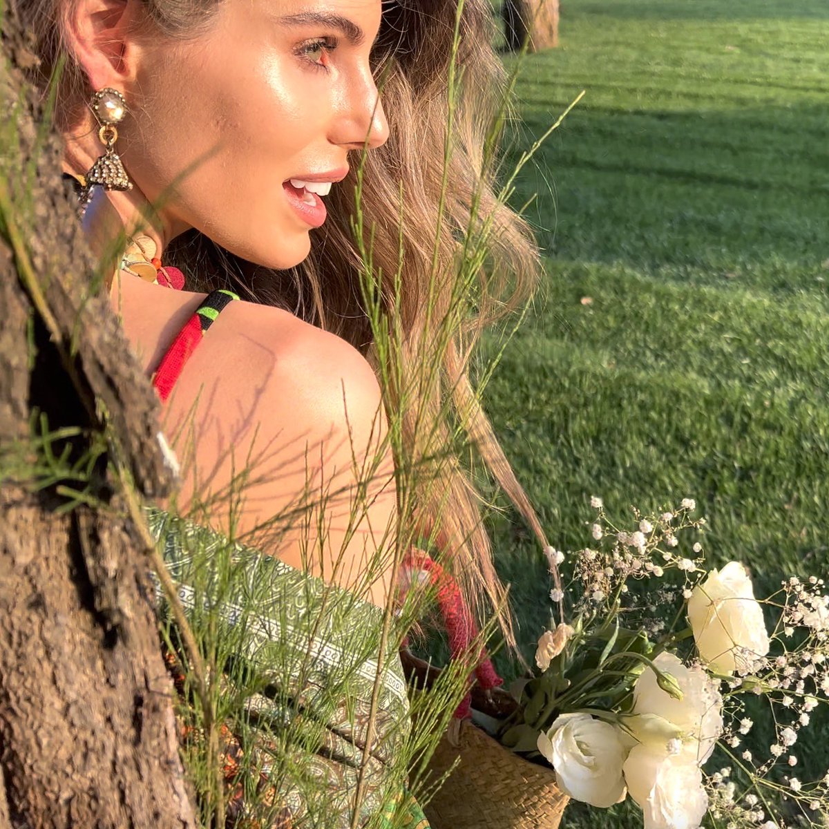 we’re going to Daydream TOMORROW! 
Thurs 25th Jan ☀️😍😋

#NewMusic #OutSoon #1Sleep