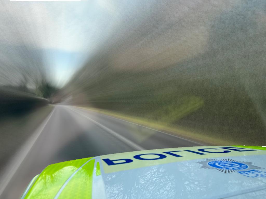 Busy morning today out with @SussexRuralCops <a href="/SSD_Waste_EA/">Solent and Sussex Waste Regulation and Enforcement</a> <a href="/HorshamDC/">Horsham District Council</a> <a href="/WSCCNews/">West Sussex County Council</a> <a href="/ChichesterDC/">Chichester District Council</a> stopping vehicles carrying waste. Help stop fly tipping by knowing where your waste goes. More here westsussex.gov.uk/land-waste-and… #RuralCrime #NPTWeekOfAction