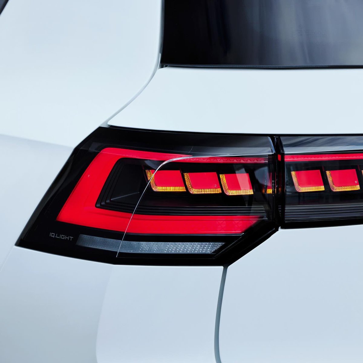 brusselsroads's tweet photo. 1ère mondiale pour la nouvelle Golf !
Golf a 50 ans et entre dans l’avenir avec un système d’info-divertissement rapide et un groupe hybride rechargeable à autonomie élevée. Voici la mise à jour anniversaire.
 #golf #brusselsroads https://t.co/m4JUhH2jse