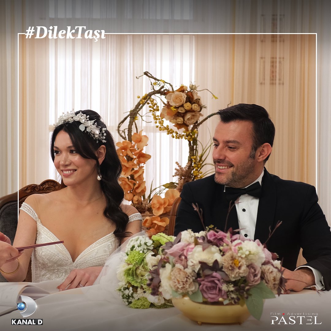 Final bölümü etiketimiz: #DilekTaşı Yorum ve görüşlerinizi son defa bizimle paylaşmayı unutmayın! 🫂 #DilekTaşı final bölümüyle bu akşam 20.00’de #KanalD’de! @kanald @pastelfilm