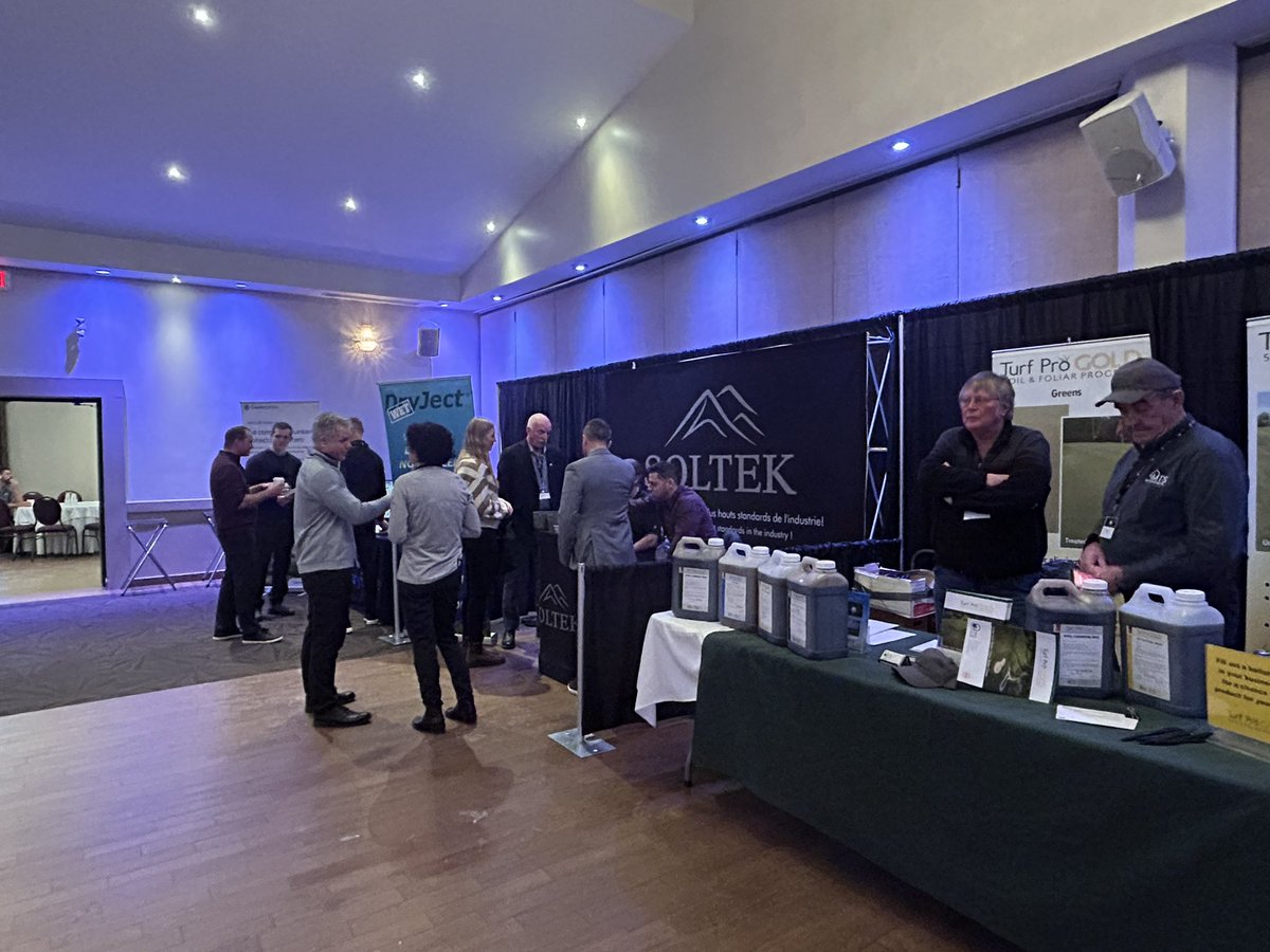 ottvalleyturf's tweet photo. The tradeshow is now open at the 2024 #OVTAConference. Thank you to our exhibitors for making it another great year to attend. #ottvalleyturf https://t.co/tWeDjIg8SZ