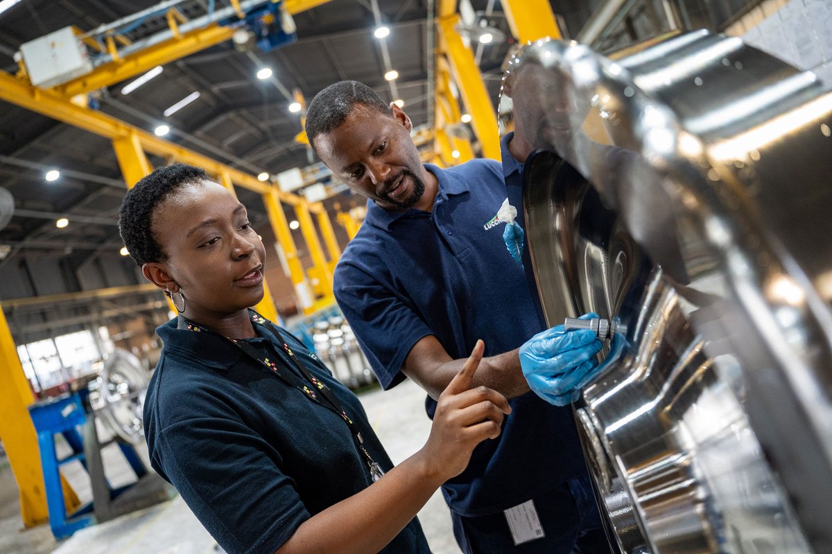 RailwaysAfrica's tweet photo. As Lucchini SA welcomes their learners for 2024, we delve into an enlightening interview with Oddette Engle, Human Resource Manager to find out more about the Learnership Programme. Read more here: https://t.co/NjTcF4sXl6
#LucchiniSA #YouthEmpowerment #SkillsDevelopment https://t.co/NRG6QC6O0U