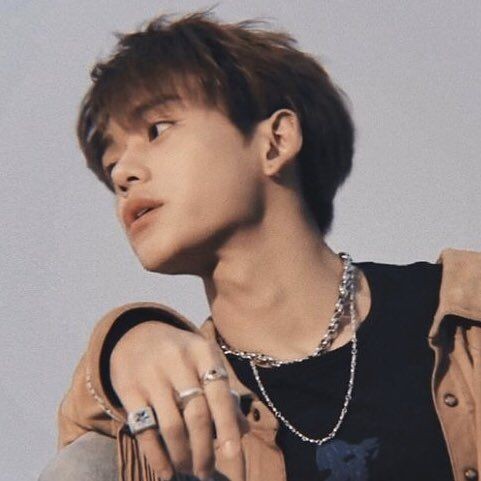 middlenamedevil's tweet photo. ­
         🎉HAPPY LUCAS DAY🎉
­
      Happy Birthday giant baby🦁❤

#Happy25thLucas
#빛나는_루카스의_날
#黄旭熙闪亮25岁 https://t.co/TN1R5dOwYy