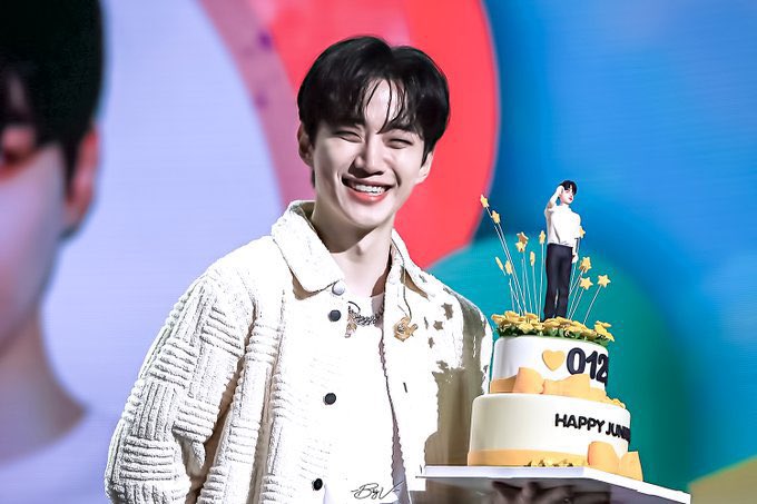junfox0125's tweet photo. 준호야💛내 사랑 생일 진심으로 추카행!!🎂
항상 넘 코마워여!!! 좋은 작품 노래 무대 모든게 다 넘 코마워!!!🥹💛
울 착한 아기 앞으로도 꽃길만 걸자!!💛
항상 응원할게여 내가수 내배우 사랑해!!💛

#우리들의이준호생일축하해
#HAPPYLEEJUNHODAY 
#우리의햇살_이준호생일축하해
#HAPPY_JUNHO_DAY https://t.co/ZXzsQaatsN