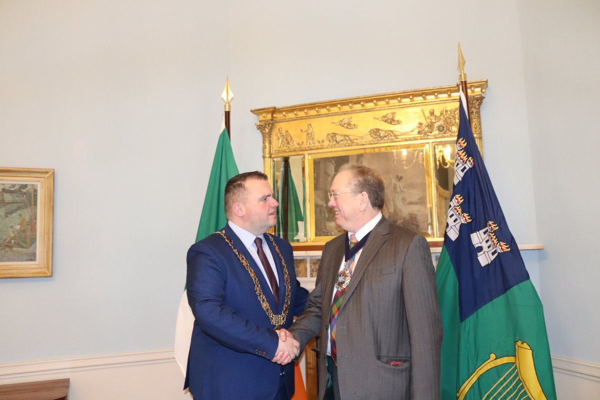 It was a pleasure to visit the oldest Mansion House in history for a lovely discussion with the current @LordMayorDublin , we spoke about how we can work together in supporting our life science sector which are a key feature in my Mayoral theme 'Connect to Prosper'. I look…