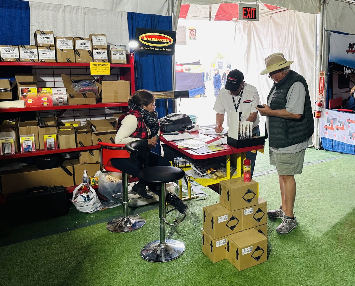 Roadmaster_Inc's tweet photo. Another busy day at the Quartzsite Sports, Vacation &amp; RV Show! We are in booths 100-104, if you need us or just want to say hi.

#americanmanufacturing #roadmaster #madeintheusa #quartzsite https://t.co/5LY1TM4O7O