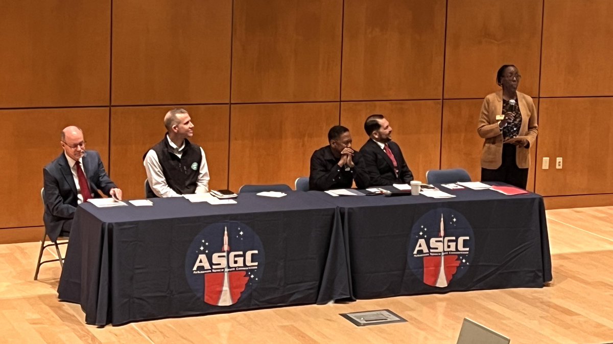 AgWriterArk's tweet image. Linda Gabriel talks about the mission of ⁦@FDICgov⁩

#PathToProsperity ⁦@UALR⁩