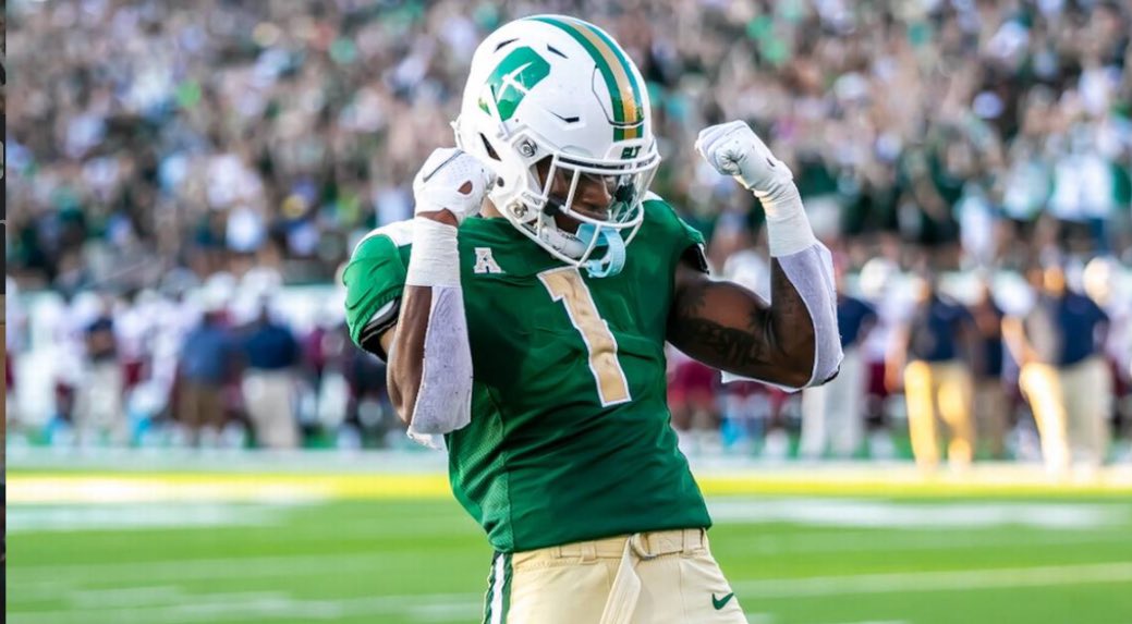 #AGTG After a great conversation with @JLBarnes4 I am Beyond blessed to receive my 1st D1 offer from UNC Charlotte !!! @unccharlotte @ACFloraFootball @fbcoachrrr @PrepRedzoneSC @One11Recruiting @RivalsWardlaw @247recruiting @ChadSimmons_ @MohrRecruiting @adamgorney