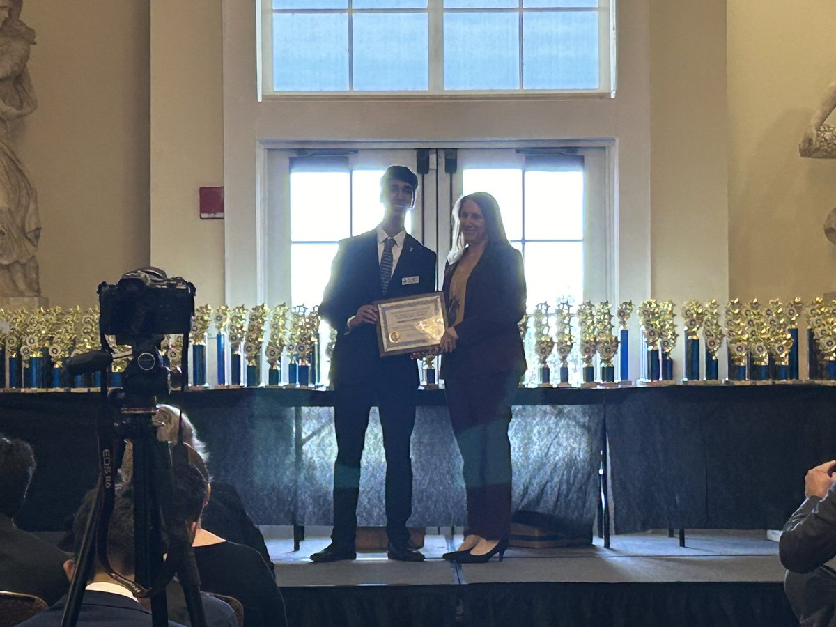 LarissaDL's tweet photo. FBLA District 9 Awards is officially in session! Good luck to all competitors! @HCPSCTAE @SDHC_FBLA @VanAyresHCPS https://t.co/ZRmI2QVtOL
