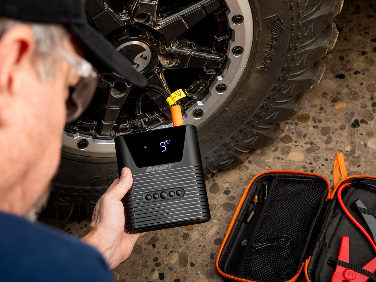 superatvtweet's tweet photo. 🔋 When it comes to off-road adventures, the most prepared rider is often the best rider. Instead of waiting for a buddy to save your ass, rescue yourself with #SuperATV’s Jump Starter with #AirCompressor. It packs a huge punch in a lightweight package. 😎👍
#jumpbox https://t.co/SFotGDDWT3