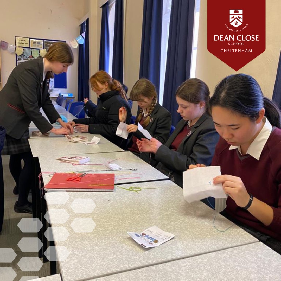 DeanCloseSchool's tweet photo. ๐งต ๐ชก What better way to acquire the art of life skills than through our vibrant 'Craft Club'? This term, our focus is on the intricate crafts of knitting and cross-stitching.
#DeanCloseSenior #DeanCloseFlourish #DeanCloseClubs #DeanCloseFun #DeanCloseCreative https://t.co/i5kSkn3xM5