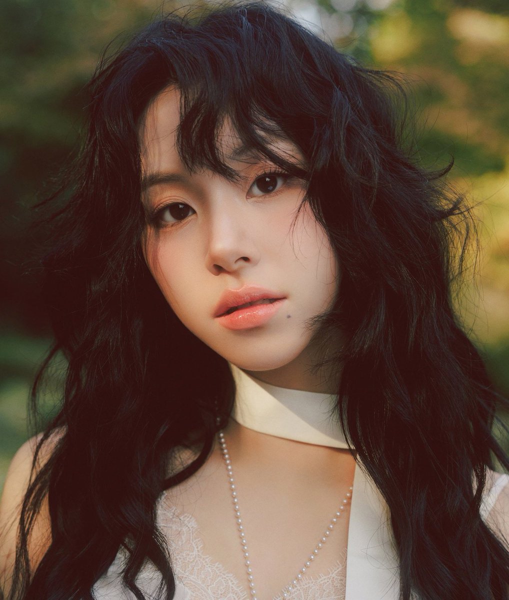 chaeyoungspics's tweet photo. CHAEYOUNG FROM TWICE https://t.co/QPzZhaCgeM