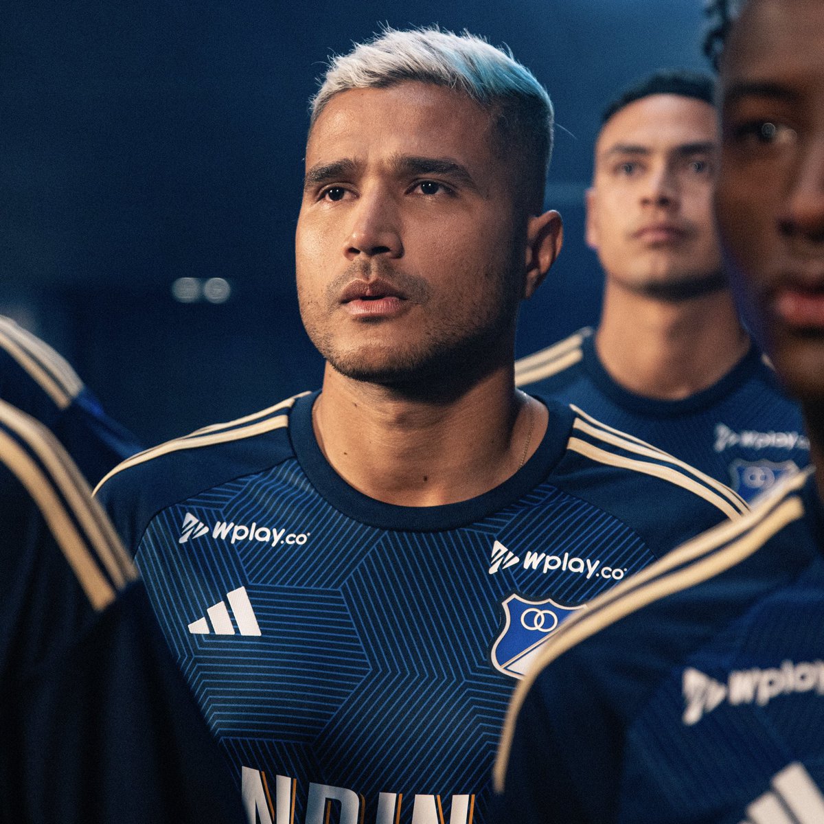 MillosFCoficial's tweet photo. Historia y pasión en cada hilo con la nueva camiseta del Embajador. 💙🤍

¡Viste con orgullo la nueva camiseta local de Millonarios FC! 🤩💙🔥

▶️ Toda la información en https://t.co/FOx6tz16Sn

🛒 Disponible en https://t.co/4Yjo282diT y las Tiendas Oficiales MFC. https://t.co/ibac0WV9hB