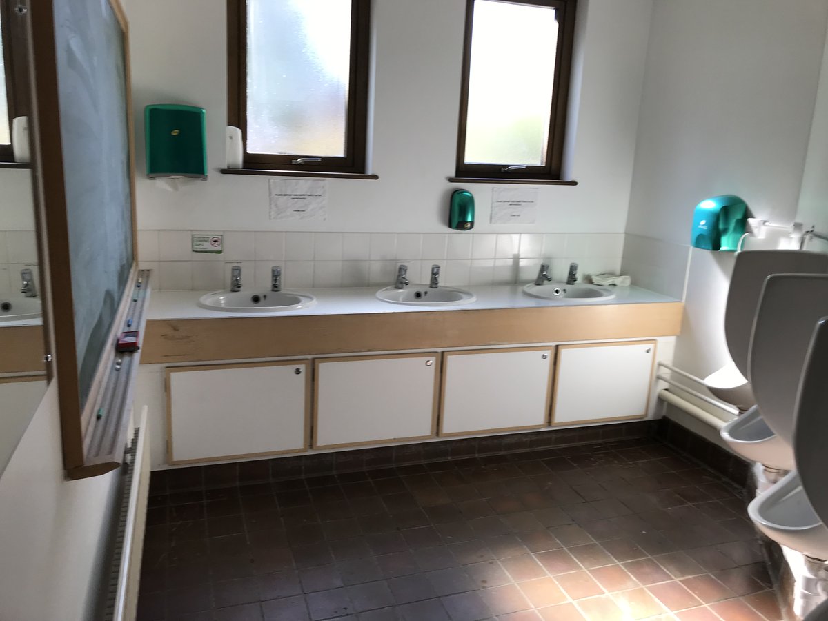 MathEdLab's tweet image. I attended the course for new faculty, 2019, @Cambridge_Uni , and took this picture in the men&apos;s washroom near the seminar room where Andrew Wiles presented the proof of fermat&apos;s last theorem. ima.org.uk/11361/inductio…