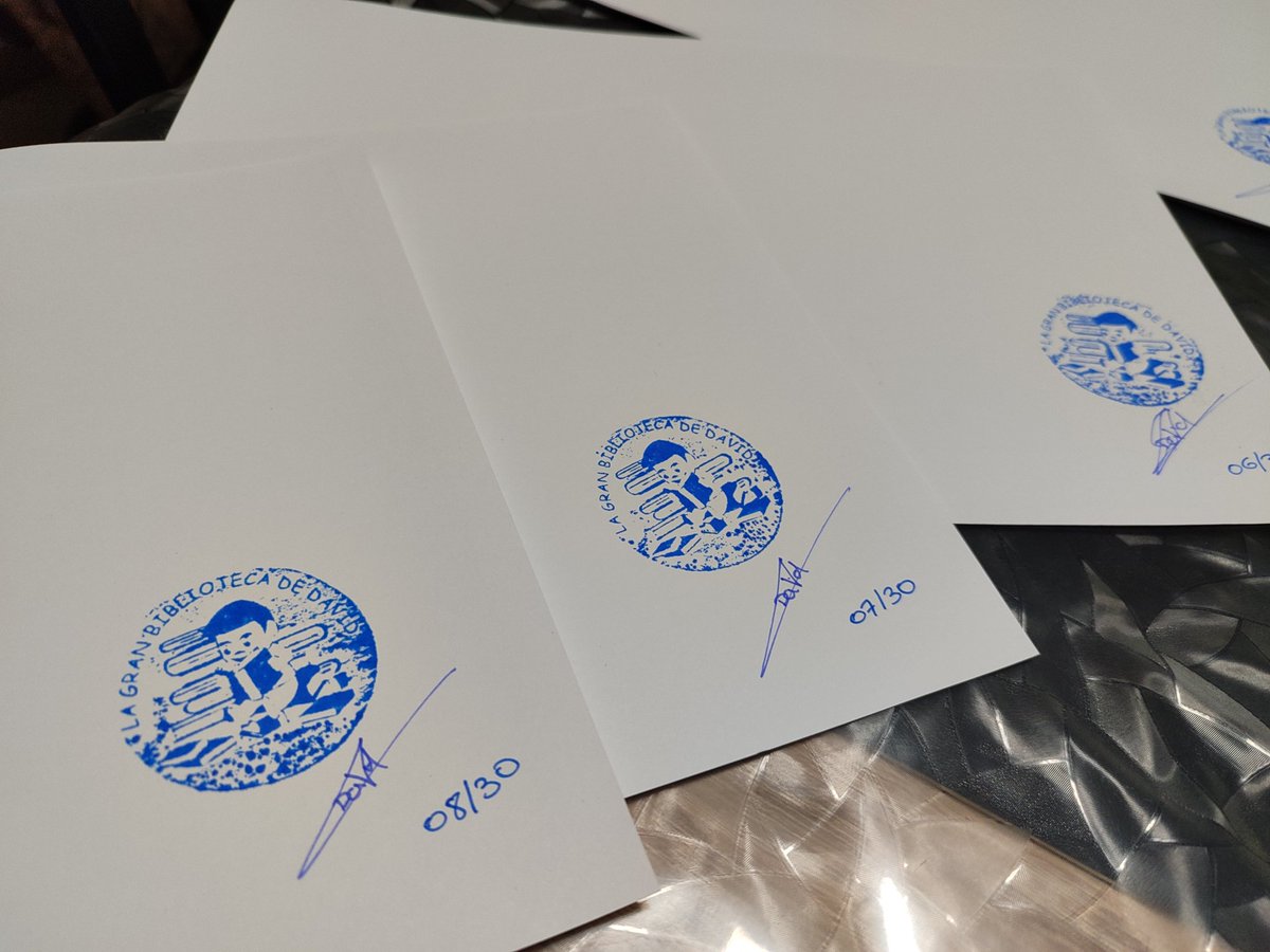 Ya está todo listo para la presentación de mañana de mi libro en <a href="/casadellibro/">Casa del Libro</a> de Sevilla <a href="/Conplumaypixel/">Con Pluma y Píxel</a> habrá un regalo exclusivo de 30 tiradas únicamente