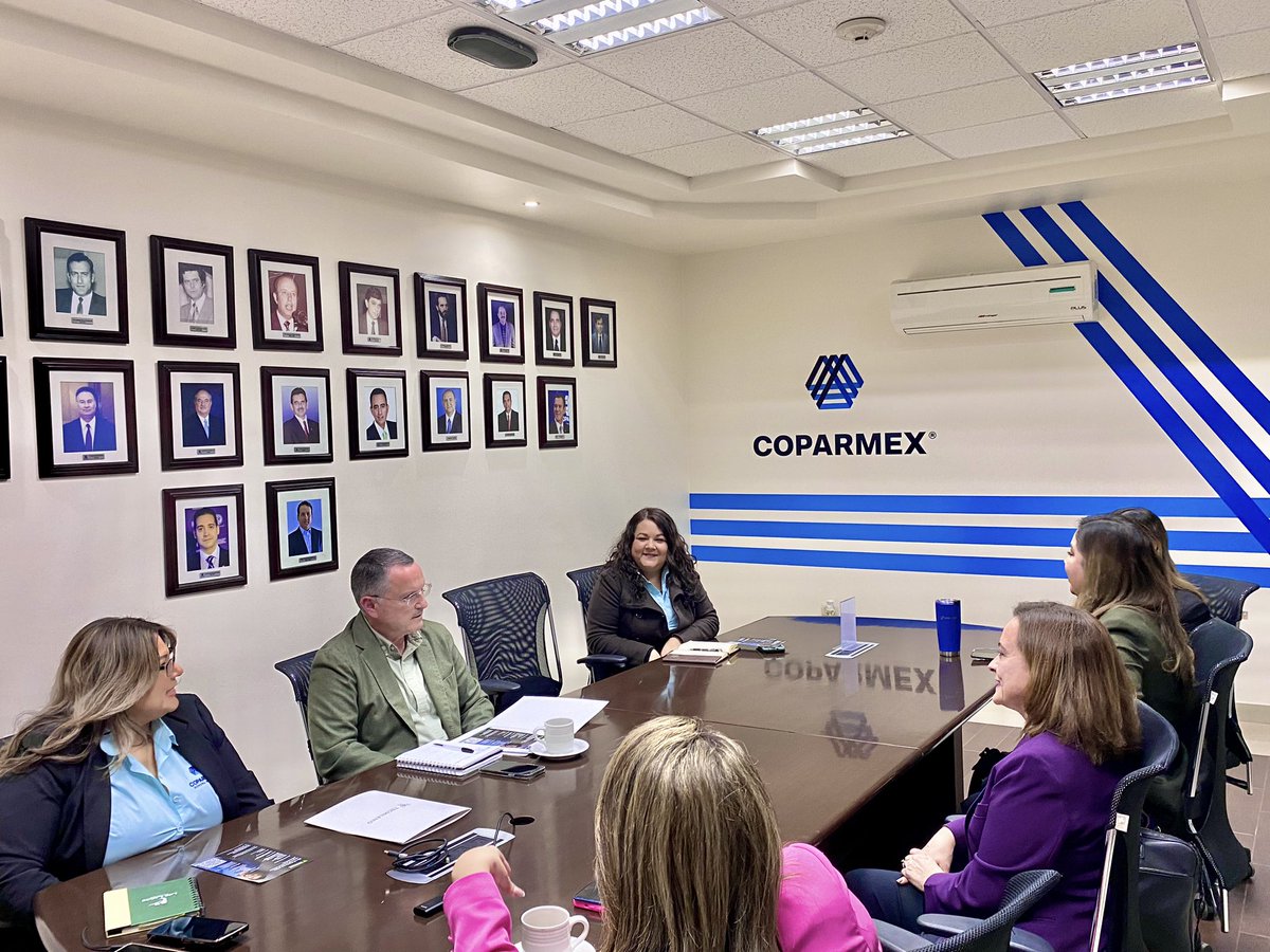 COPARMEXSON's tweet photo. Celebramos la firma de convenio con Tec Milenio, que tiene como propósito apoyar en el desarrollo y bienestar de nuestros afiliados y colaboradores. 🤝🏻 https://t.co/jLkZFd9Gty