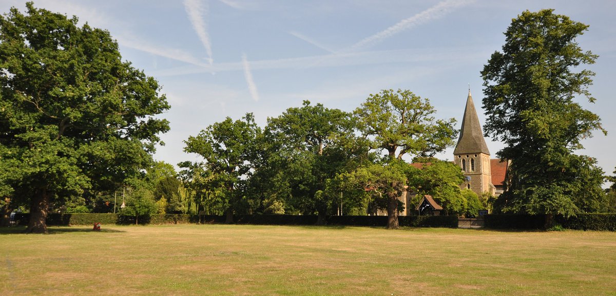 VAUXMEAD
Did you know - Vauxmead (a 2.5 acre green space in the heart of Hersham Village), is available for private hire? This is a great space for outdoor birthday parties/family gatherings etc. 
Book by the hour or for the whole day!
Contact bookings@stpetershersham.com