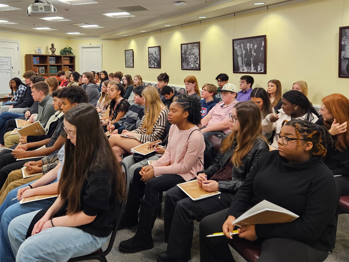 Addressing "The Korean Conflict" <a href="/TrumanLibrary/">Truman Library</a> #whdc @olathe21 <a href="/OPSSocStudies/">OPS Social Studies</a>