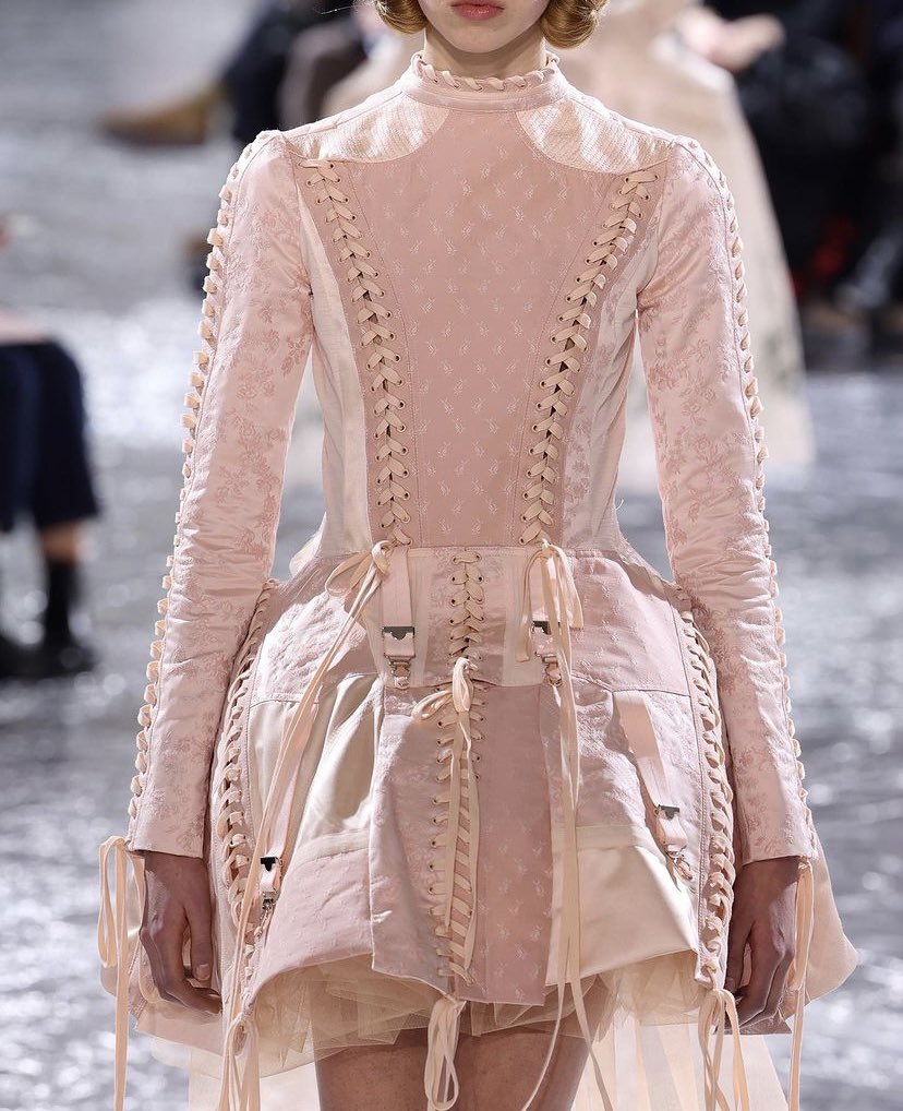 РЕНАТА. tweet media