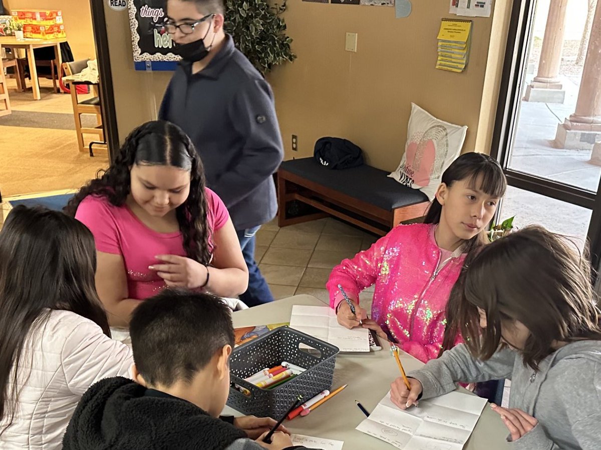 GemsBooktique's tweet image. Peer tutoring offers great learning opportunities. Thank you to those students who assisted. @GEMS_RSalcido @CoronaAlex_GEMS #GEMSpride