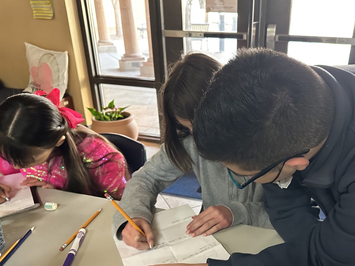 GemsBooktique's tweet image. Peer tutoring offers great learning opportunities. Thank you to those students who assisted. @GEMS_RSalcido @CoronaAlex_GEMS #GEMSpride