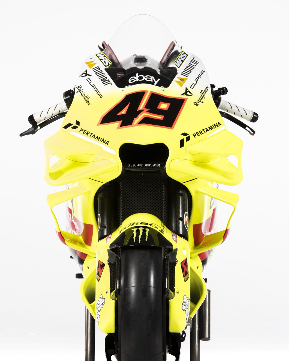 MotoGP's tweet photo. Here it is! 🏍 

Meet Bez and @FabioDiggia49’s fluo Desmosedici for 2024! ✨ 👀

#MotoGP2024 https://t.co/mq4xeJP4pS