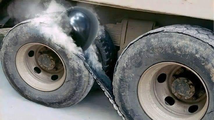 HeavyTruckParts's tweet image. What's happening here? Wrong answers only.