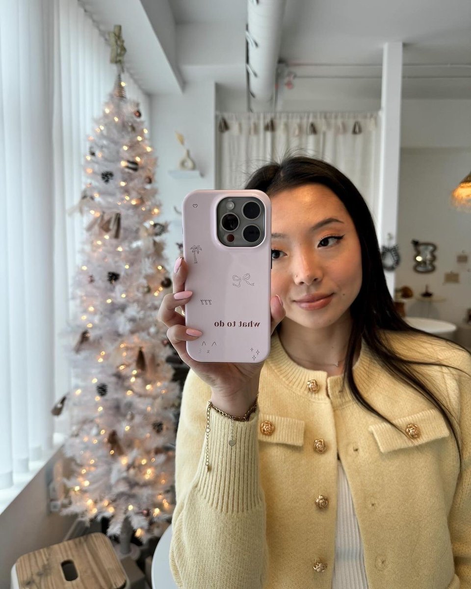 What to do when you can't find a case that suits your style? You make a custom case with #GelaSkins! Michelle is rocking her custom case that she designed herself. Visit our website to design your own - link in bio 📲 

📸 <a href="/michellej/">Michelle Jones</a>.ma