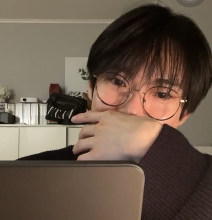 py , 𝘗𝘳𝘰𝘮𝘪𝘴𝘦 ໒꒱⋆꙳ tweet media