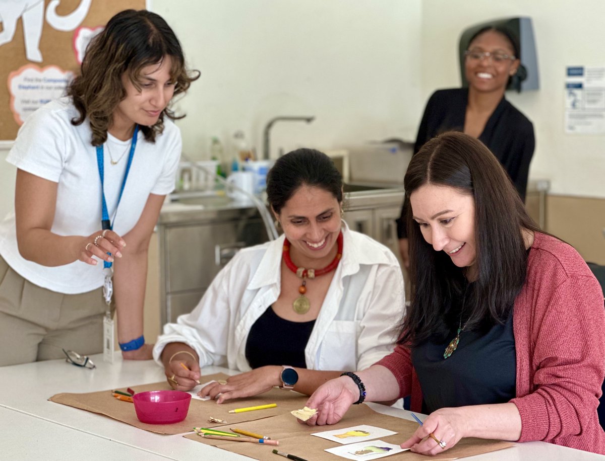 Happy #InternationalDayOfEducation 🌟 Thank you to our education team who ignite the spark of curiosity, to our volunteers who generously give their time, and to every individual who contributes to the educational mission of the Aga Khan Museum.