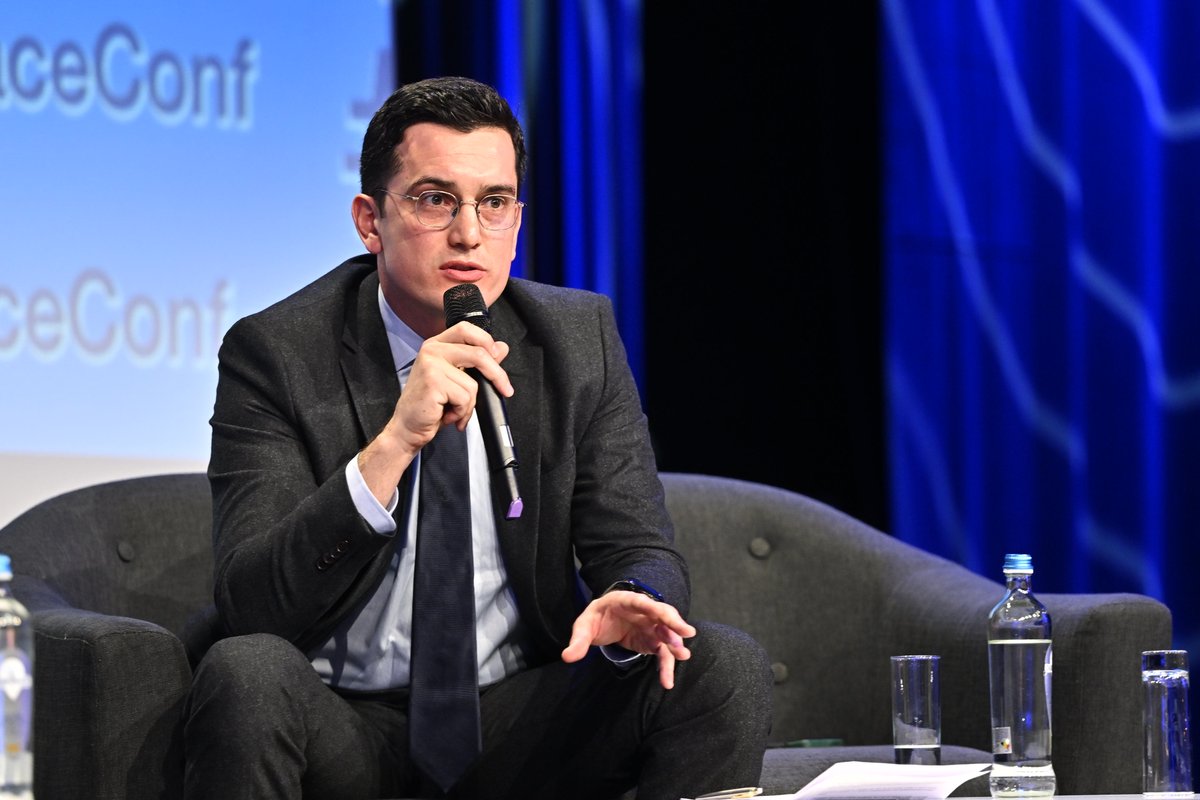 Nicolas Lefort, Head of New Markets, @MBDAGroup: 'For us, connectivity is crucial to expand the functionality of missile systems. We have to use space whenever it is possible to improve their performance.' #EuropeanSpaceConf