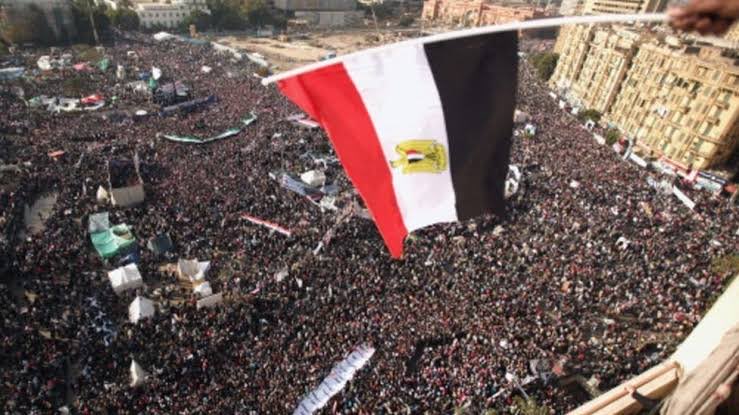 انا طفل اتعلق بيكي في نص السكة وتوهتيه.