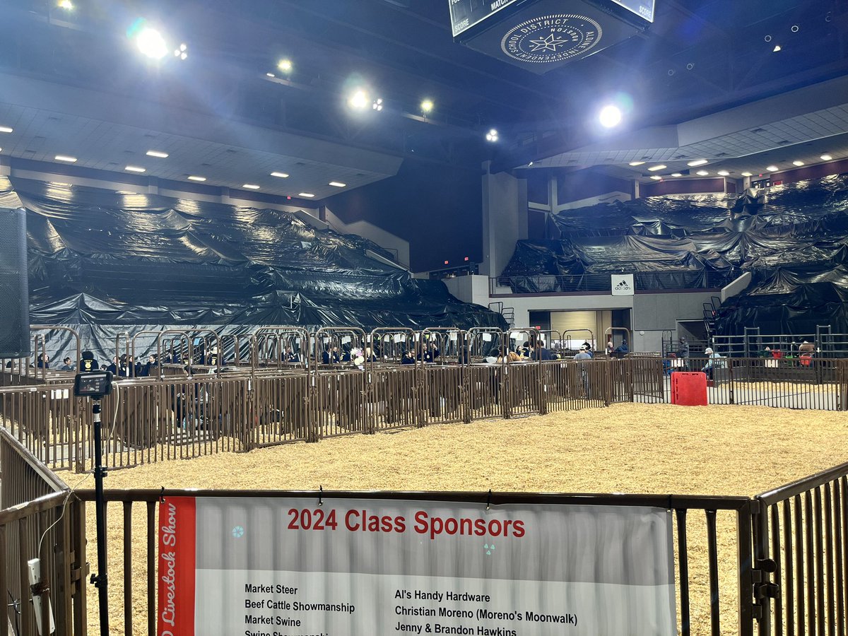 Brooke Martin (@educatormar10) on Twitter photo Less than 20 minutes to show time! <a href="/AldineISD/">Aldine ISD</a> 65th Annual Livestock Show! <a href="/AldineCTE/">Aldine CTE</a> #paddlesup <a href="/adbustil/">Adrian Bustillos, PhD</a> <a href="/drgoffney/">Dr. LaTonya M. Goffney</a> Less than 20 minutes to show time! <a href="/AldineISD/">Aldine ISD</a> 65th Annual Livestock Show! <a href="/AldineCTE/">Aldine CTE</a> #paddlesup <a href="/adbustil/">Adrian Bustillos, PhD</a> <a href="/drgoffney/">Dr. LaTonya M. Goffney</a>